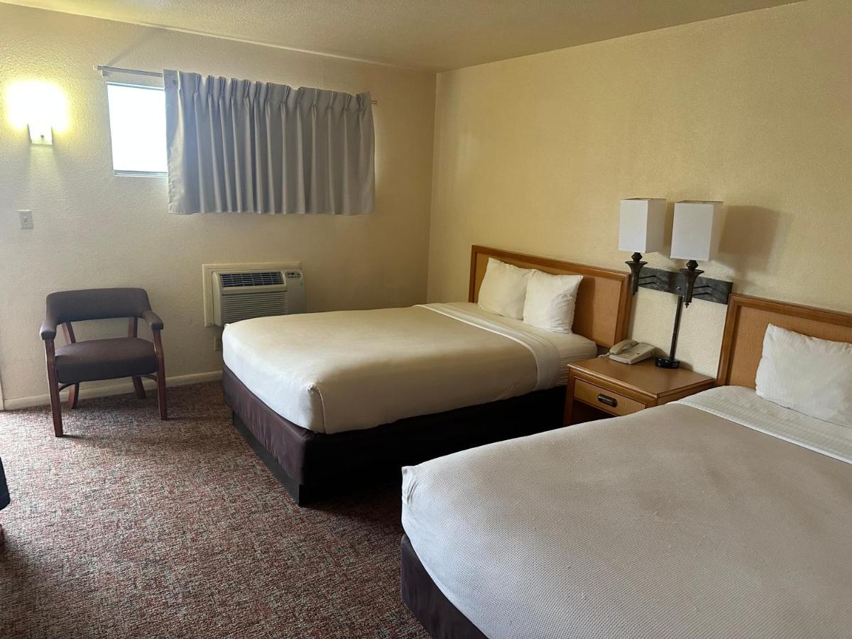 Big Bend Traveler'S Inn Great Bend Kültér fotó