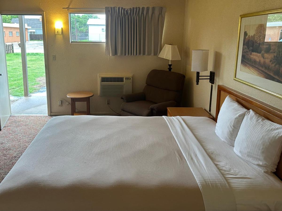Big Bend Traveler'S Inn Great Bend Kültér fotó